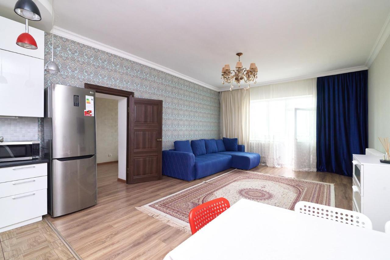 Квартира В Самом Центре Столицы Казахстана Apartment Astana Exterior foto