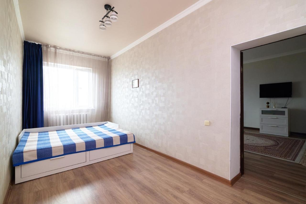 Квартира В Самом Центре Столицы Казахстана Apartment Astana Exterior foto