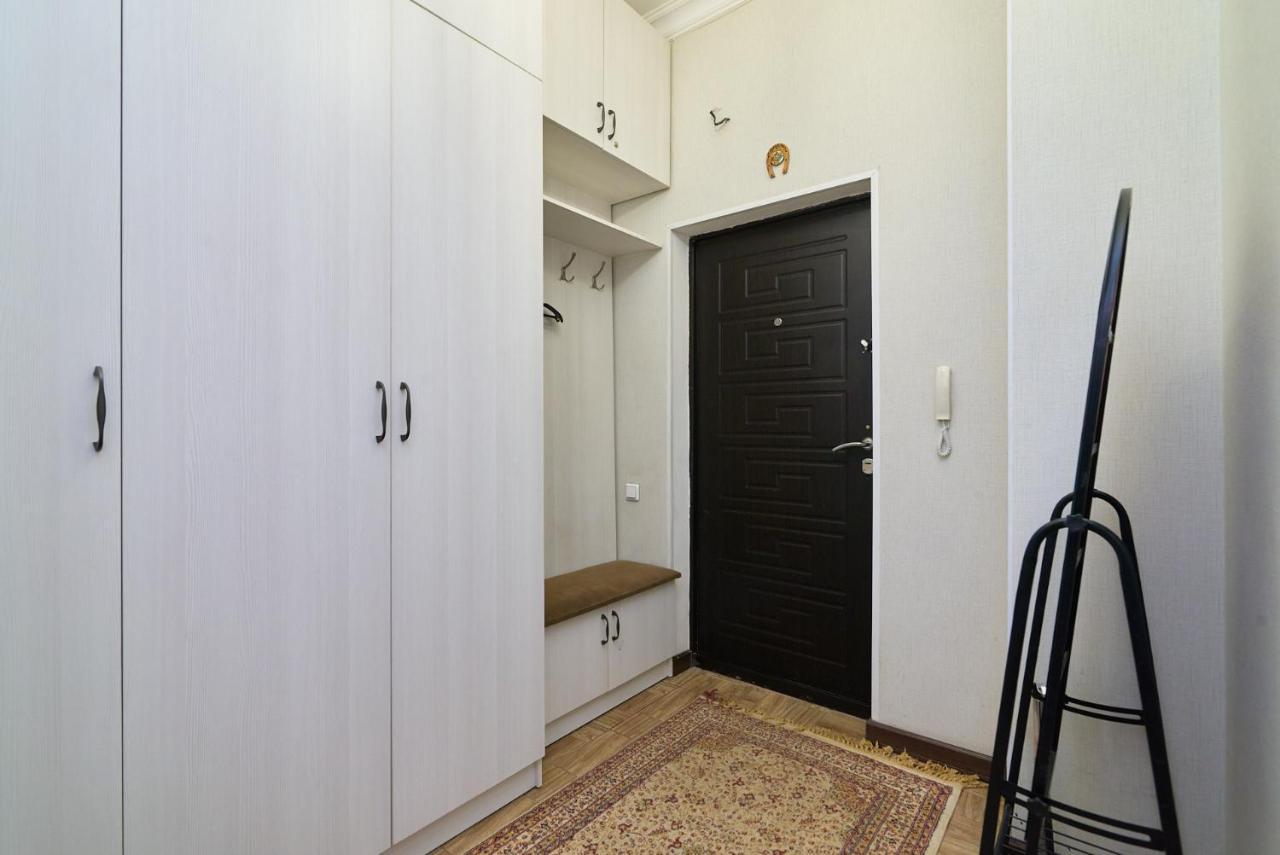 Квартира В Самом Центре Столицы Казахстана Apartment Astana Exterior foto